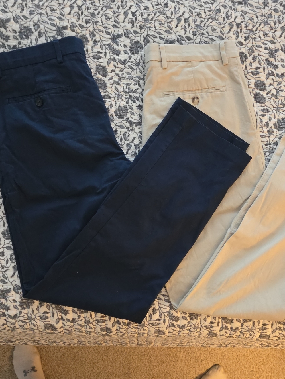 Kenneth Cole 32x32 Classic Men's Chino Pants — Navy and Khaki